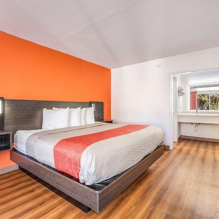 Motel 6-Florence, Sc Екстериор снимка